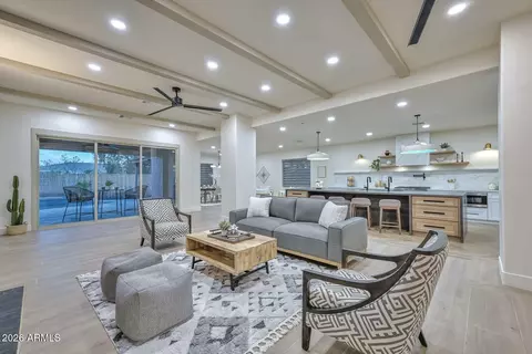 9151 W Quail Track Dr, Peoria, AZ 85383