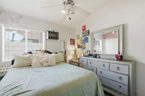 Bedroom - 945 S Sailfish Dr, Gilbert, AZ 85233 photo 5 of 8