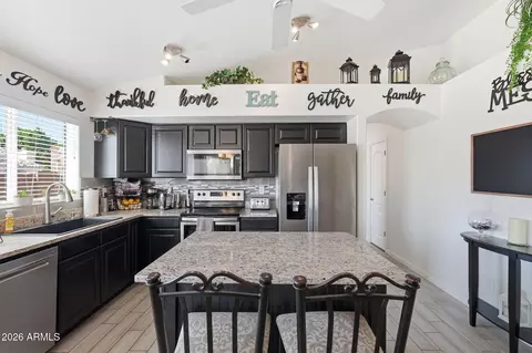 Kitchen - 945 S Sailfish Dr, Gilbert, AZ 85233 photo 1 of 6