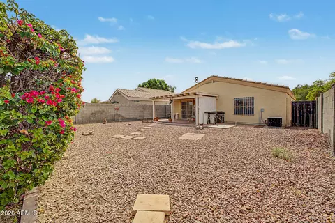Exterior - 1440 W Diamond Ave, Apache Junction, AZ 85120 photo 5 of 6