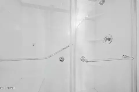 Bath - 4505 N 26th Dr, Phoenix, AZ 85017 photo 3 of 3