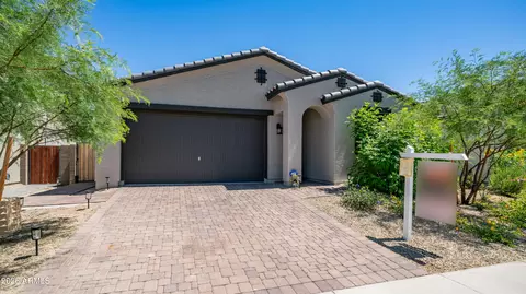 11989 S 173rd Ln, Goodyear, AZ 85338