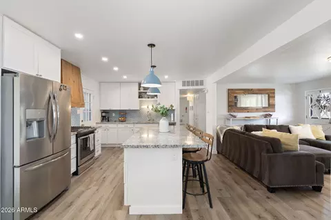 Kitchen - 133 E Pierce St, Tempe, AZ 85288 photo 6 of 7