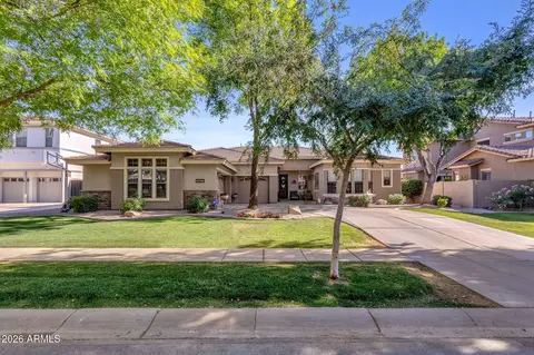 Exterior - 2927 E Washington Ave, Gilbert, AZ 85234 photo 4 of 14