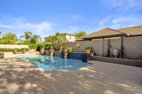 Exterior - 2927 E Washington Ave, Gilbert, AZ 85234 photo 10 of 14