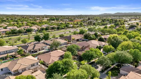 View/Area - 2927 E Washington Ave, Gilbert, AZ 85234 photo 3 of 16