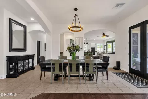 Dining - 2927 E Washington Ave, Gilbert, AZ 85234 photo 2 of 2
