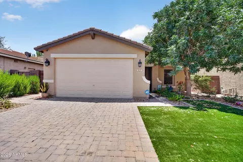 823 W Leadwood Ave, San Tan Valley, AZ 85140