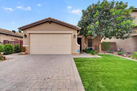 823 W Leadwood Ave, San Tan Valley, AZ 85140