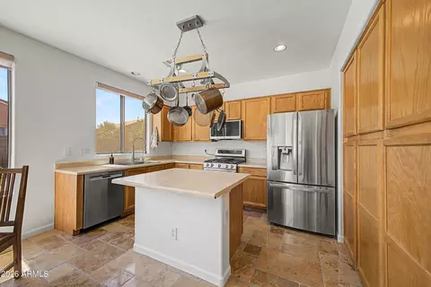 Kitchen - 885 E Kyle Ct, Gilbert, AZ 85296 photo 1 of 3