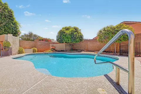 Exterior - 885 E Kyle Ct, Gilbert, AZ 85296 photo 7 of 8