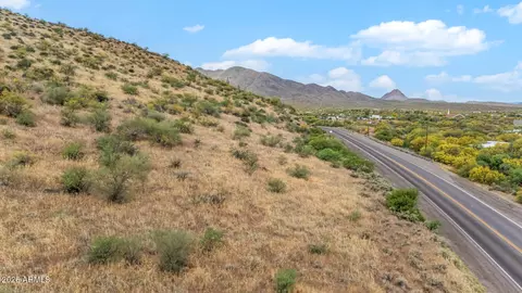 7 E Nn E Circle Mountain Rd #-, New River, AZ 85087 photo 2