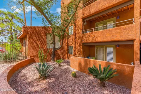 4704 E Paradise Village Pkwy N #101, Phoenix, AZ 85032