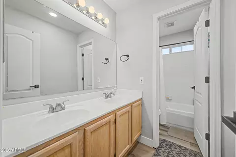 Bath - 478 N Jackson St, Gilbert, AZ 85233 photo 4 of 5