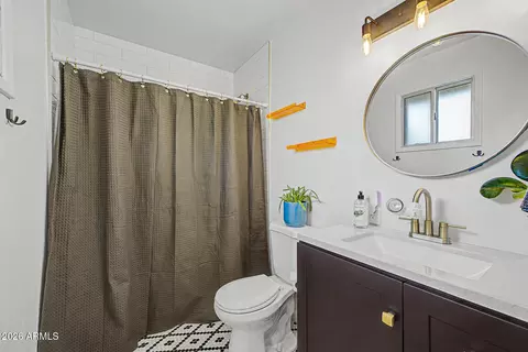 Bath - 1420 E Campus Dr, Tempe, AZ 85282 photo 1 of 2