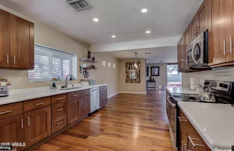 Kitchen - 2645 E Glenrosa Ave, Phoenix, AZ 85016 photo 2 of 2