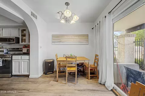 Dining - 760 Eugie Ave, Phoenix, AZ 85022 photo 1 of 1