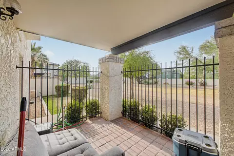 Exterior - 760 Eugie Ave, Phoenix, AZ 85022 photo 5 of 13
