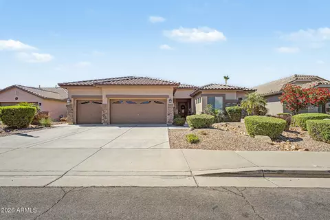 Exterior - 3915 E Meadowview Dr, Gilbert, AZ 85298 photo 11 of 12