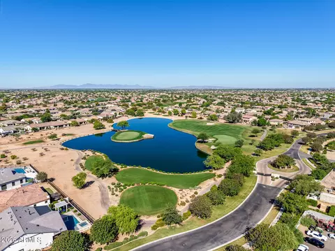 View/Area - 3915 E Meadowview Dr, Gilbert, AZ 85298 photo 7 of 24