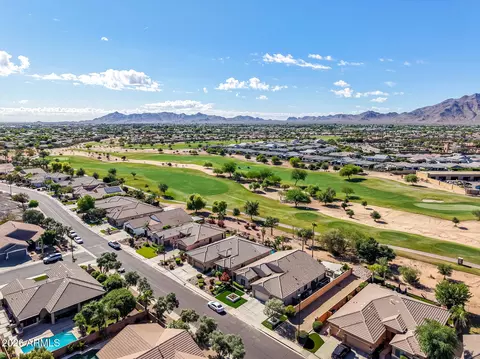 View/Area - 3915 E Meadowview Dr, Gilbert, AZ 85298 photo 14 of 24