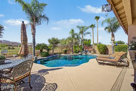 3915 E Meadowview Dr, Gilbert, AZ 85298