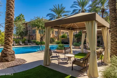 Exterior - 2450 E Roma Ave, Phoenix, AZ 85016 photo 7 of 9