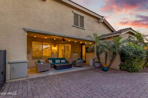 Exterior - 2546 E Carob Dr, Gilbert, AZ 85298 photo 4 of 10