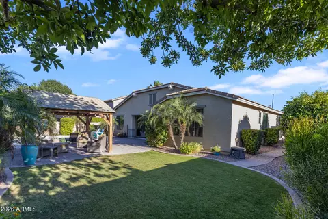 Exterior - 2546 E Carob Dr, Gilbert, AZ 85298 photo 9 of 10