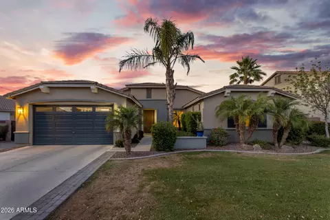 Exterior - 2546 E Carob Dr, Gilbert, AZ 85298 photo 2 of 10
