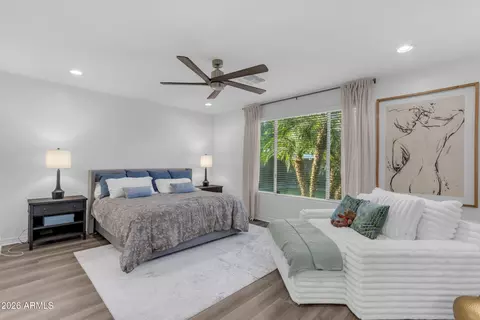 Bedroom - 2546 E Carob Dr, Gilbert, AZ 85298 photo 1 of 8