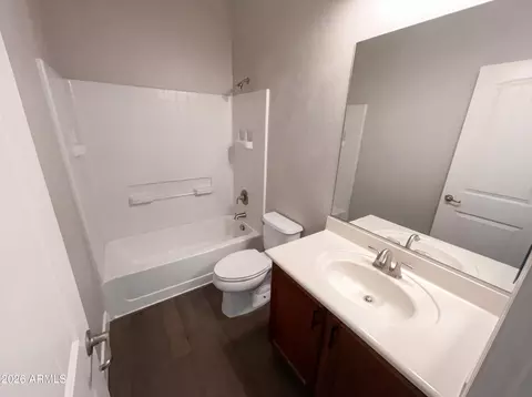 Bath - 4648 S Twinleaf Dr, Gilbert, AZ 85297 photo 2 of 2