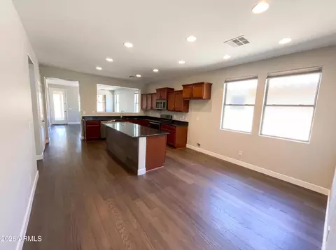 Living - 4648 S Twinleaf Dr, Gilbert, AZ 85297 photo 3 of 6