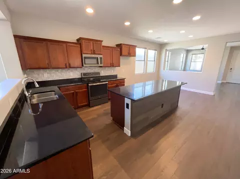 Kitchen - 4648 S Twinleaf Dr, Gilbert, AZ 85297 photo 2 of 2