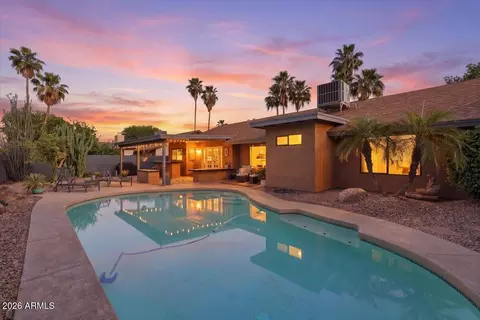 1702 W Manor St, Chandler, AZ 85224