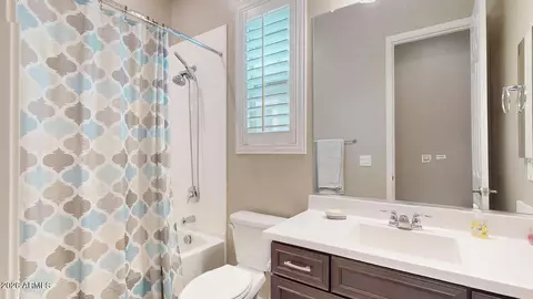 Bath - 3526 E Spring Wheat Ln, Gilbert, AZ 85296 photo 4 of 5