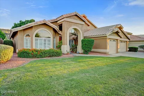 5721 W Mariposa Grande Ln, Glendale, AZ 85310