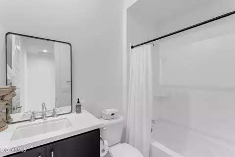 Bath - 10545 E Thorite Ave, Mesa, AZ 85212 photo 7 of 7