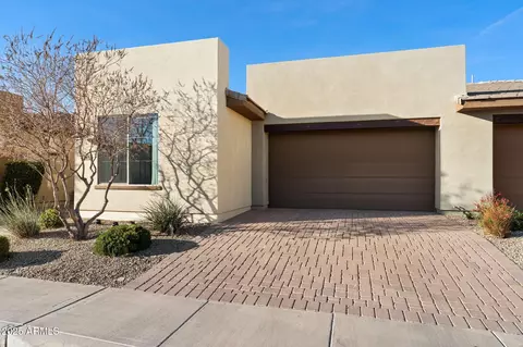 678 E Cobble Stone Dr, Queen Creek, AZ 85140
