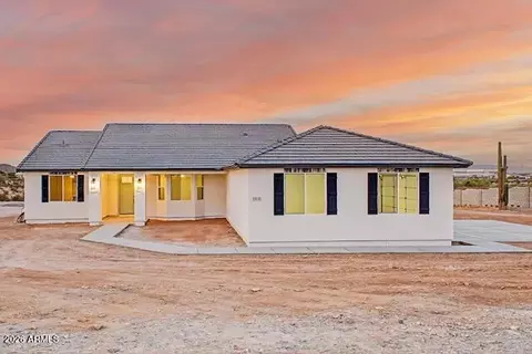 1868 W Brooke Ln, San Tan Valley, AZ 85144