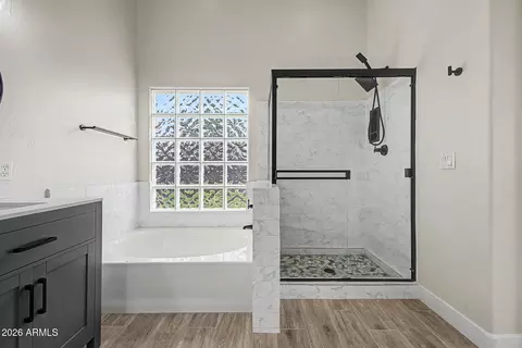 Bath - 723 W Douglas Ave, Gilbert, AZ 85233 photo 1 of 4