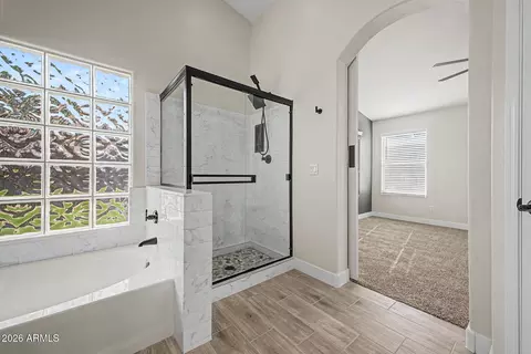 Bath - 723 W Douglas Ave, Gilbert, AZ 85233 photo 2 of 4