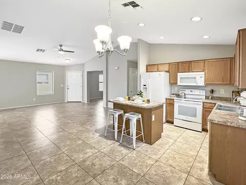 40167 W Thornberry Ln, Maricopa, AZ 85138
