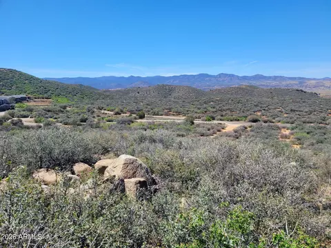 0 Off Of Bonanza Trl #T-5, Dewey, AZ 86327