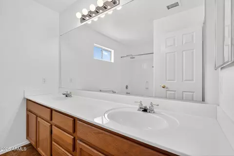 Bath - 1542 E Stanford Ave, Gilbert, AZ 85234 photo 4 of 5