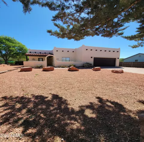 5665 N Vicki Ln, Rimrock, AZ 86335