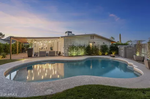 Exterior - 2811 E Corrine Dr, Phoenix, AZ 85032 photo 13 of 15