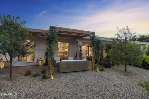 Exterior - 2811 E Corrine Dr, Phoenix, AZ 85032 photo 11 of 15