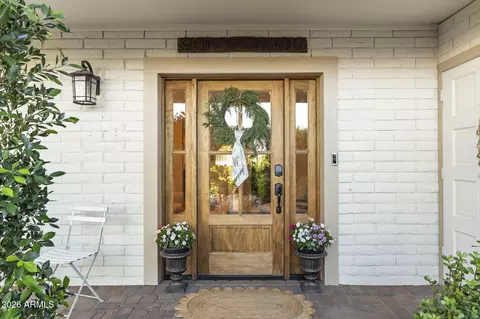 Entry Way - 2811 E Corrine Dr, Phoenix, AZ 85032 photo 1 of 3