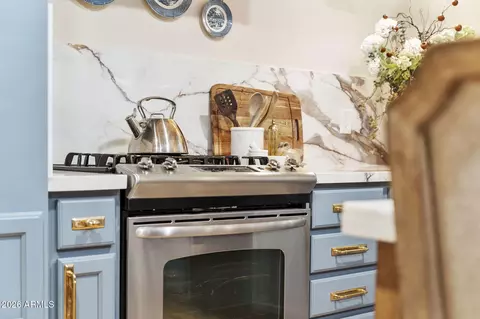 Kitchen - 2811 E Corrine Dr, Phoenix, AZ 85032 photo 14 of 15